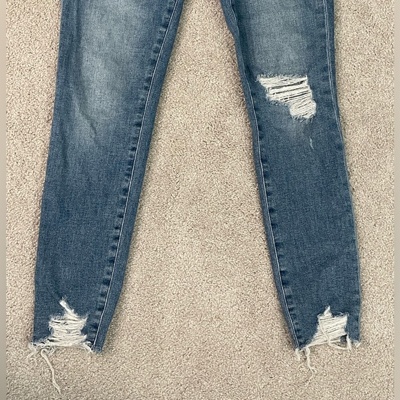 Joe’s The Icon Straight Leg Maternity Jeans- Size 26- Great Condition!! - Picture 6 of 8
